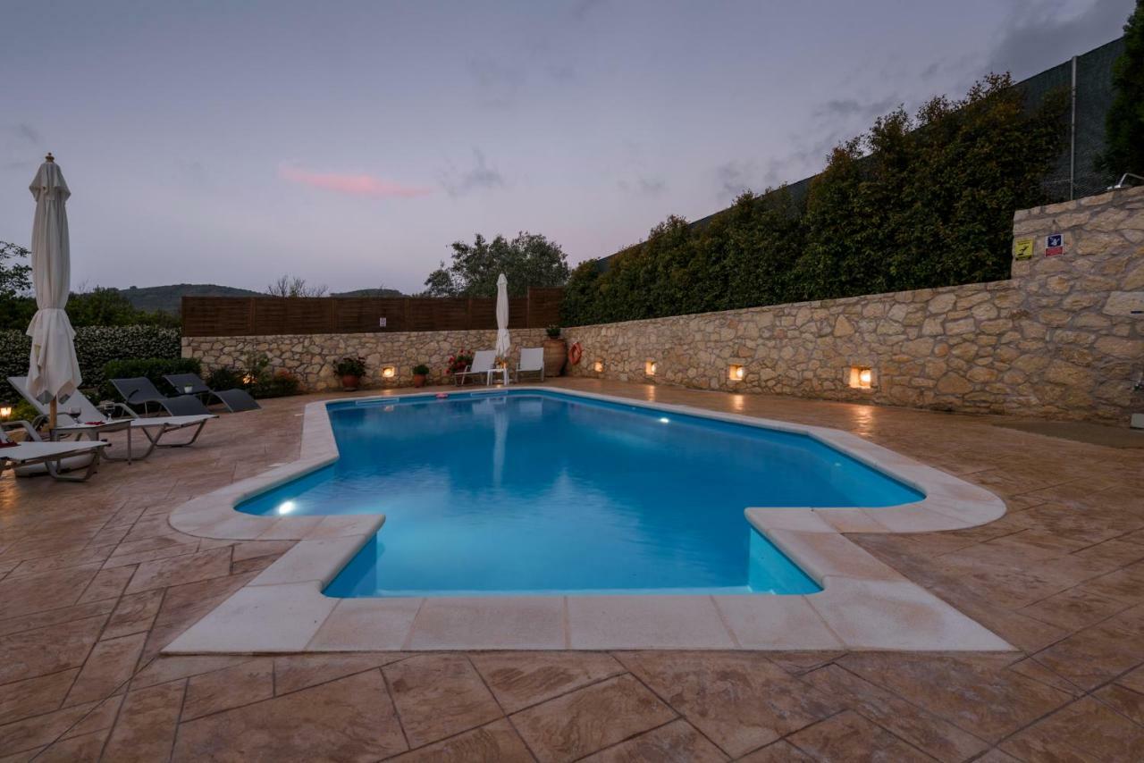 Alia Stone Villa-Ideal For Families-Heated Pool Nohia Zewnętrze zdjęcie